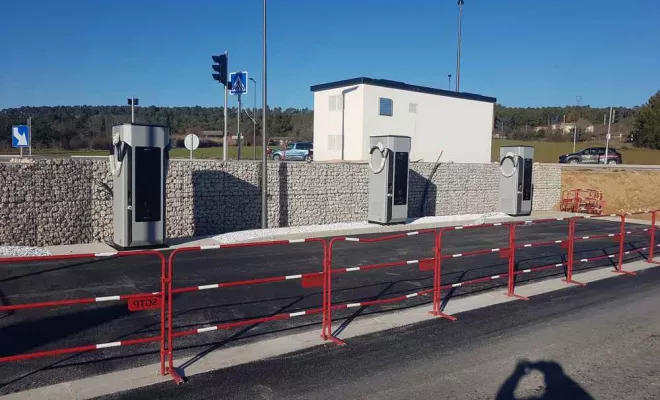 Installation de bornes de recharge, Aix-en-Provence, TOROSSIAN ENERGIES